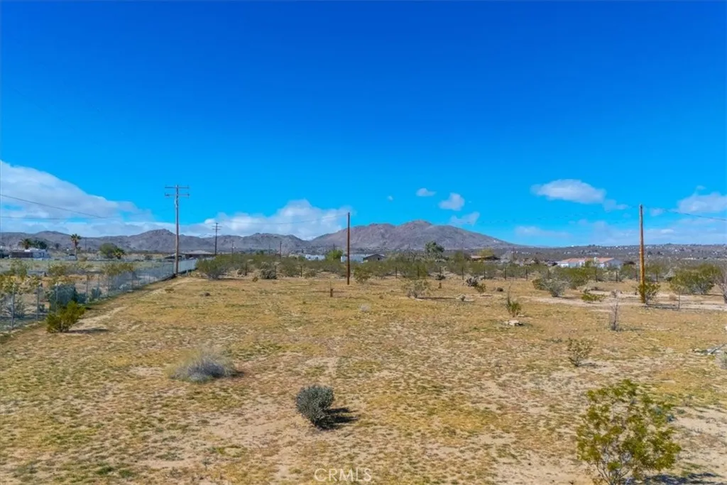 4914 Flamingo, Joshua Tree, California 92252 home-pic-41