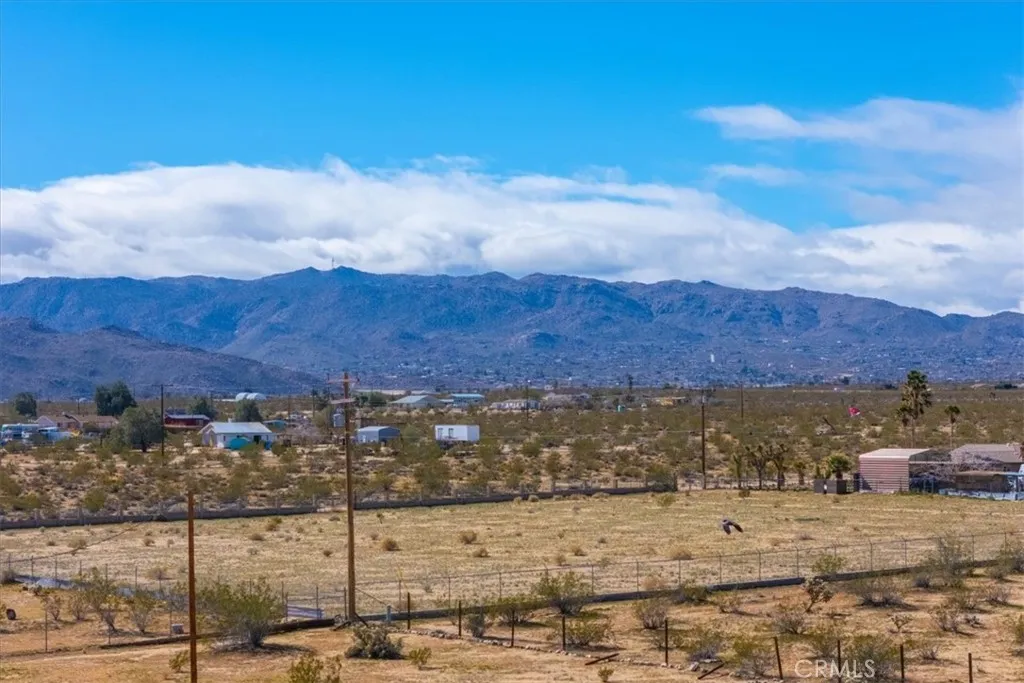 4914 Flamingo, Joshua Tree, California 92252 home-pic-52
