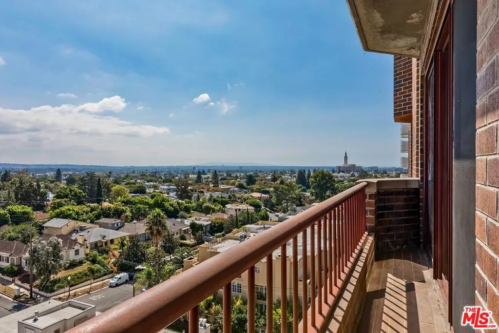 10550 Wilshire Boulevard 804, Los Angeles, California 90024 home-pic-19