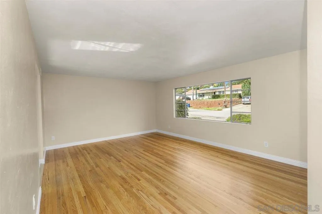 1263 Cresthill Rd, El Cajon, California 92021 home-pic-6