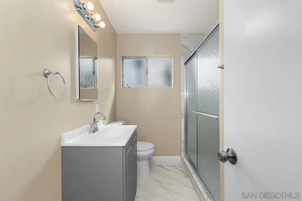 1263 Cresthill Rd, El Cajon, California 92021 home-pic-19