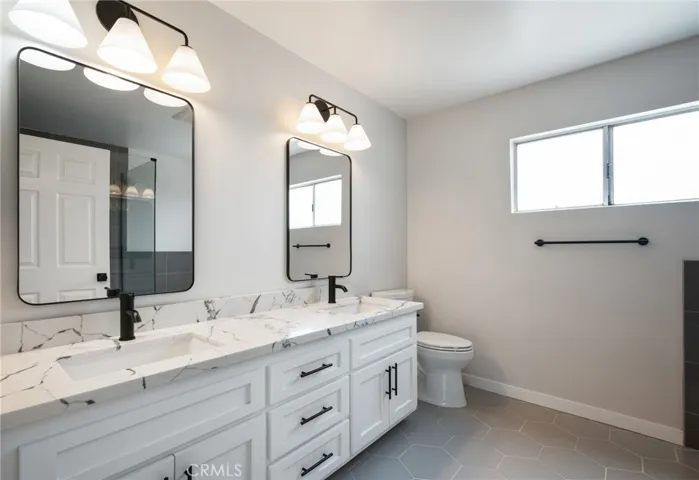 1524 251st Street B, Harbor City, California 90710