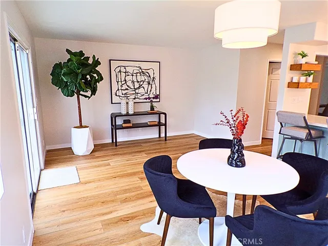 Pre-tenancy staged photos.May not look the same in person.