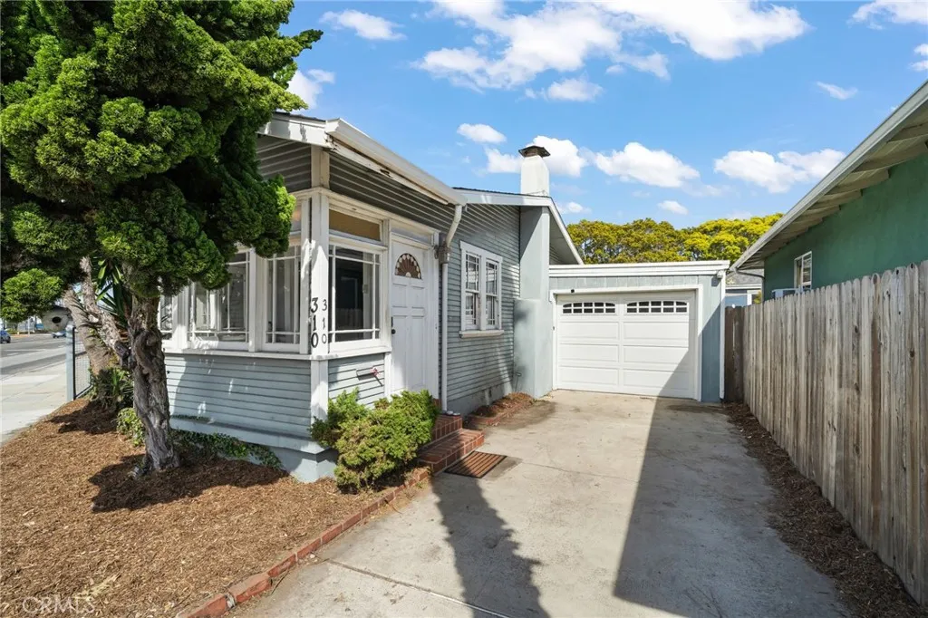 310 North Pacific Coast Highway, Redondo Beach, California 90277 home-pic-2