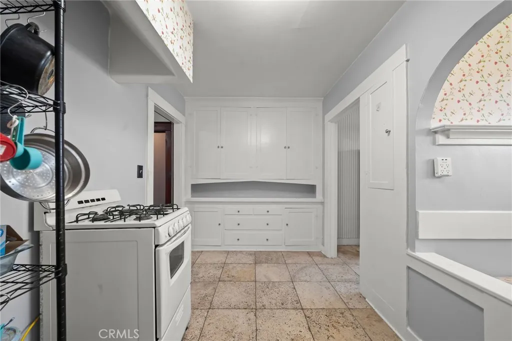 310 North Pacific Coast Highway, Redondo Beach, California 90277 home-pic-8