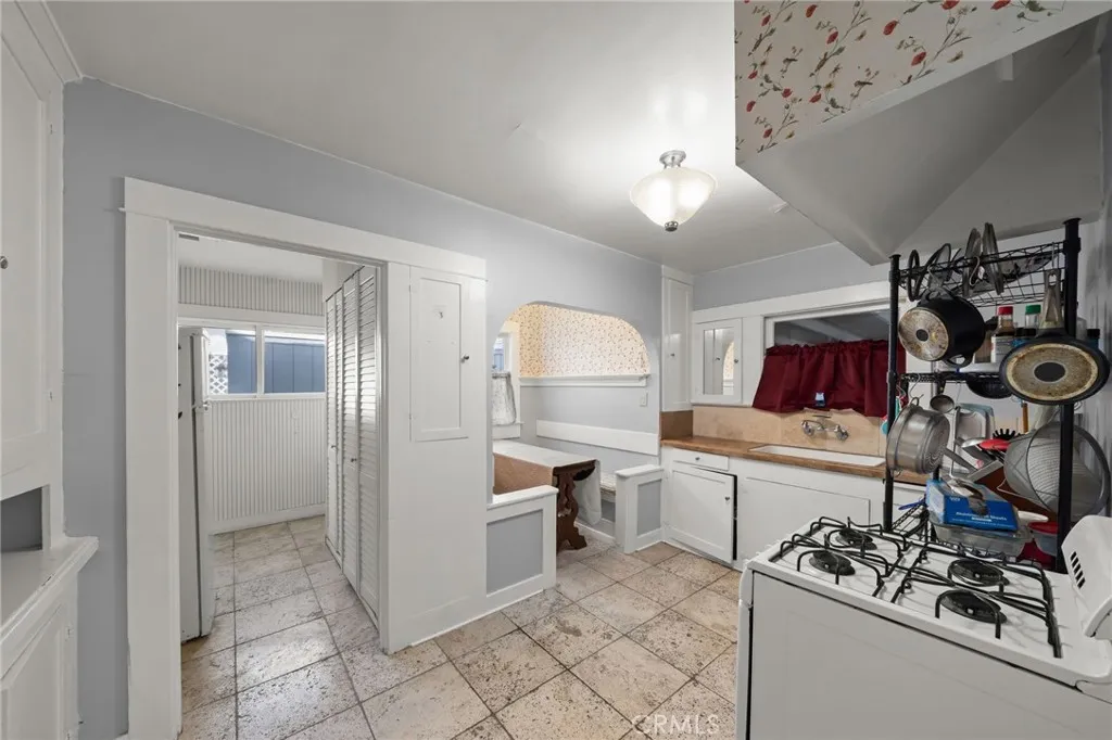 310 North Pacific Coast Highway, Redondo Beach, California 90277 home-pic-6