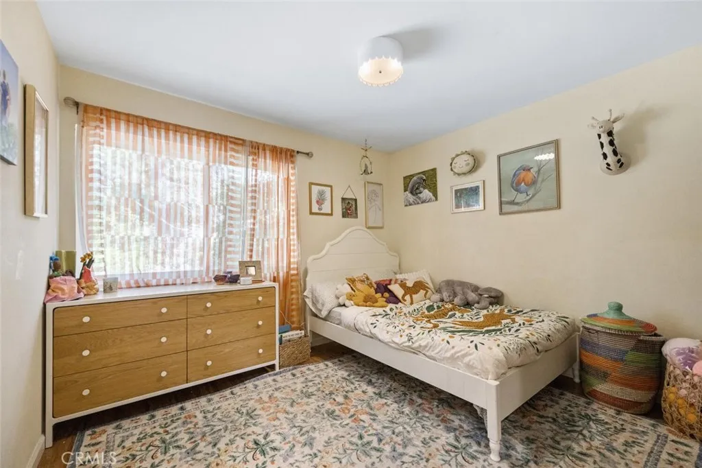 21961 Peppercorn, Saugus, California 91350 home-pic-29
