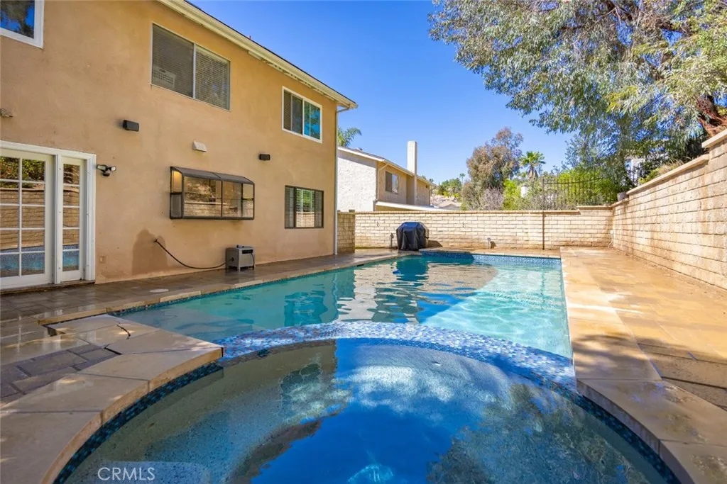 21961 Peppercorn, Saugus, California 91350 home-pic-31
