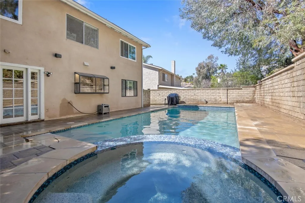 21961 Peppercorn, Saugus, California 91350 home-pic-37