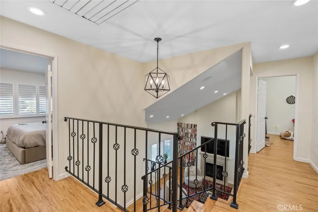 21961 Peppercorn, Saugus, California 91350 home-pic-13