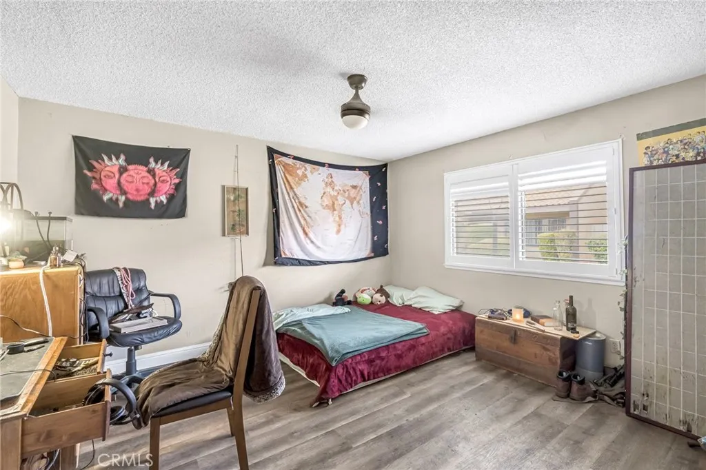 1751 W Santa Ana, Fresno, California 93705 home-pic-13