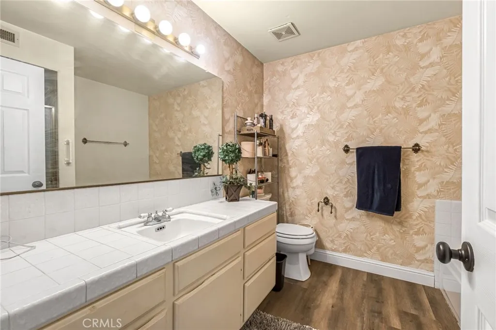 1751 W Santa Ana, Fresno, California 93705 home-pic-19
