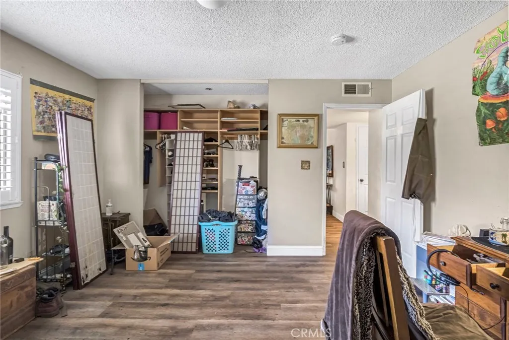1751 W Santa Ana, Fresno, California 93705 home-pic-14