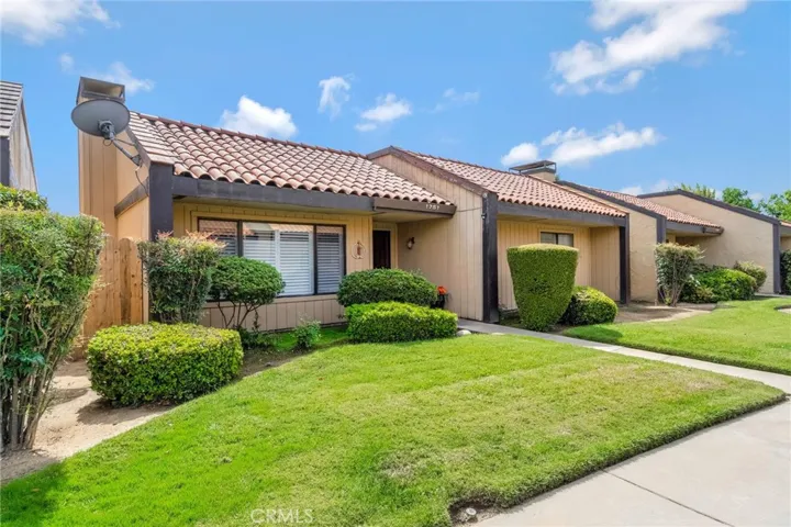 1751 W Santa Ana, Fresno, California 93705