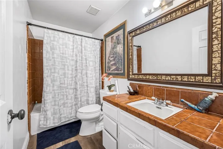 1751 W Santa Ana, Fresno, California 93705