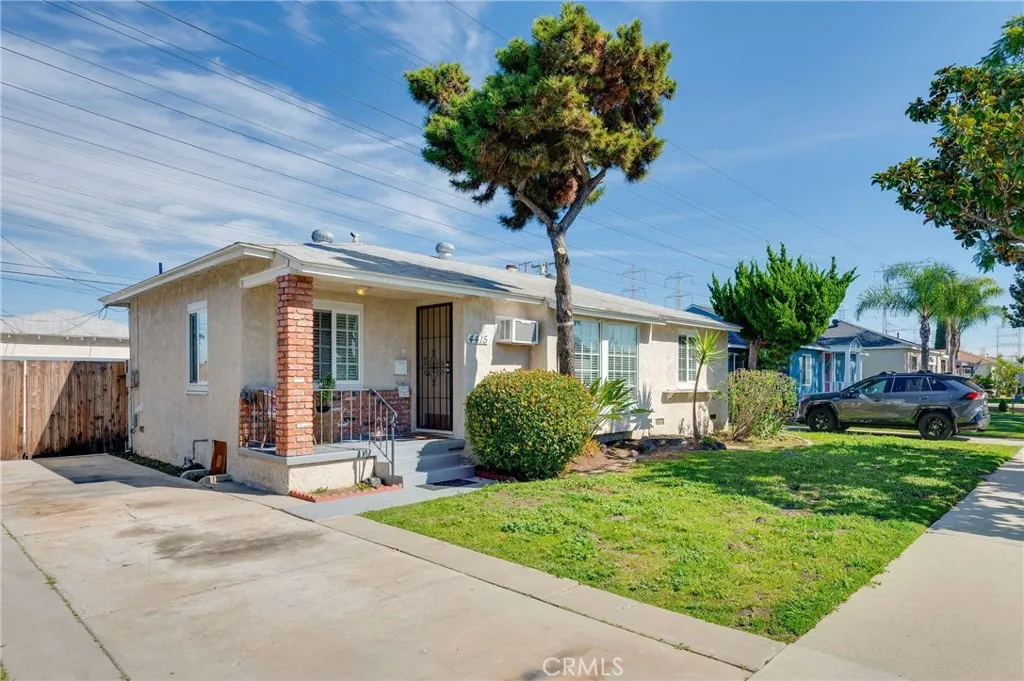 4415 Ashworth, Lakewood, California 90712 home-pic-1