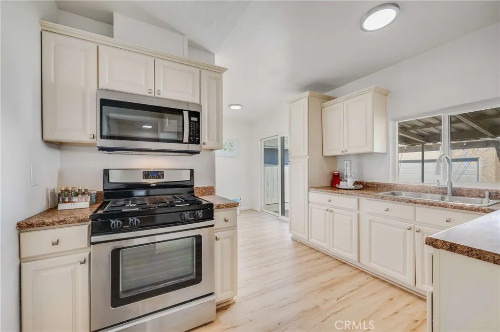 4415 Ashworth, Lakewood, California 90712 home-pic-16