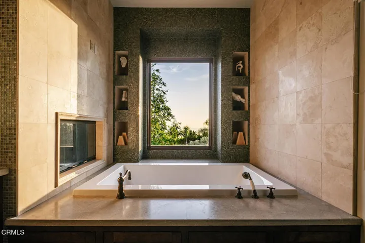 S062DAmore_2339 Crystal Ln