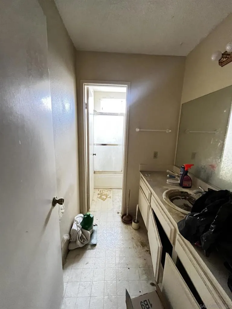 9054 Togan Ave, San Diego, California 92129 home-pic-20