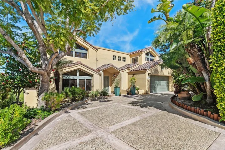 2210 Temple Hills Drive, Laguna Beach, California 92651