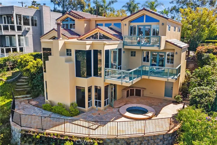 2210 Temple Hills Drive, Laguna Beach, California 92651