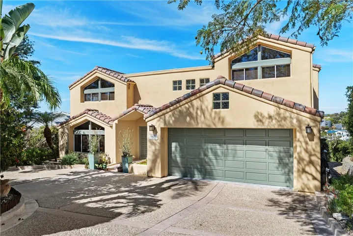 2210 Temple Hills Drive, Laguna Beach, California 92651