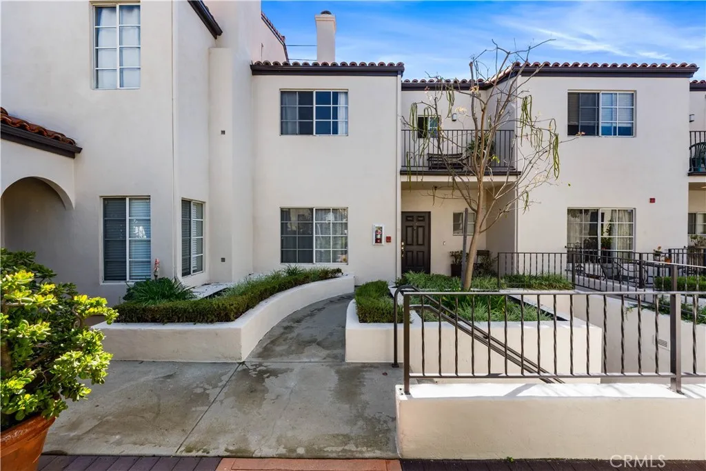 392 S Marengo 105, Pasadena, California 91101 home-pic-15