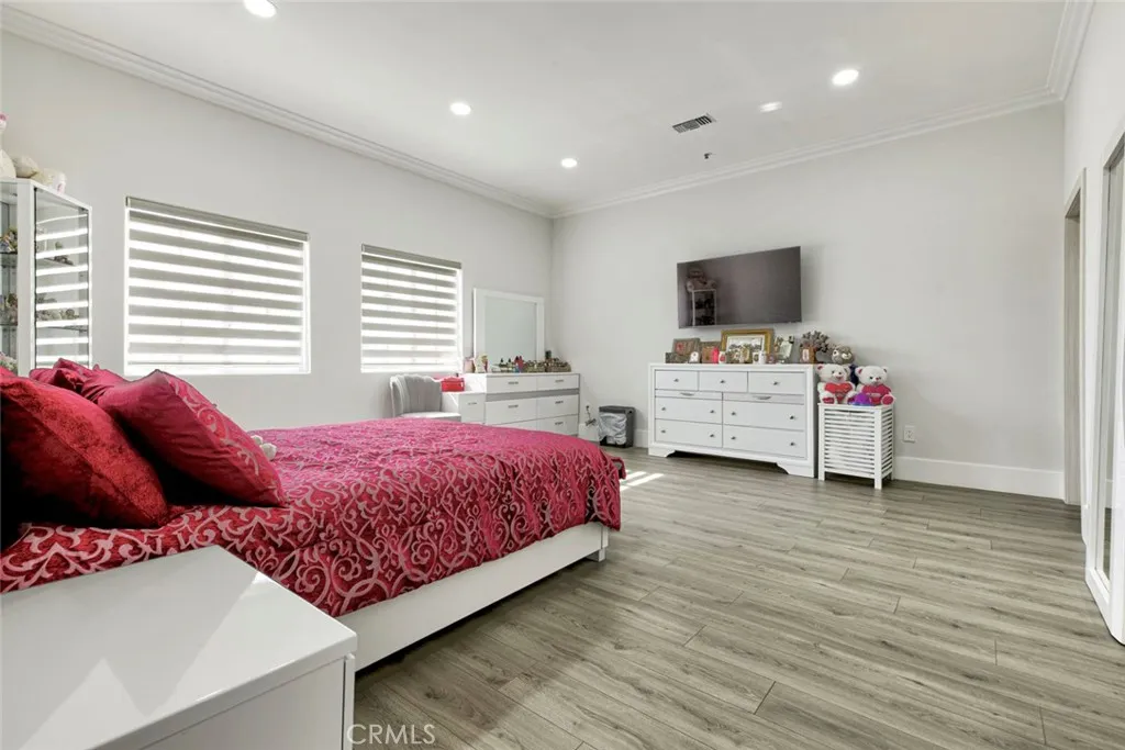 3173 Weldon Avenue, Los Angeles, California 90065 home-pic-16