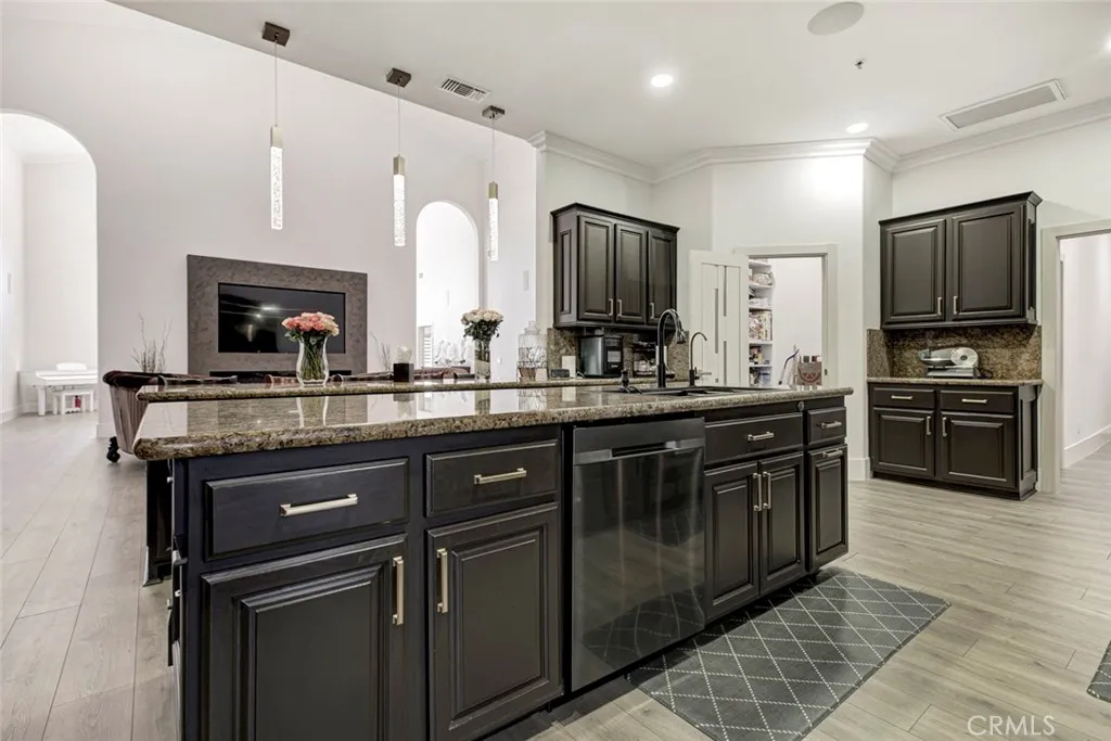 3173 Weldon Avenue, Los Angeles, California 90065 home-pic-15