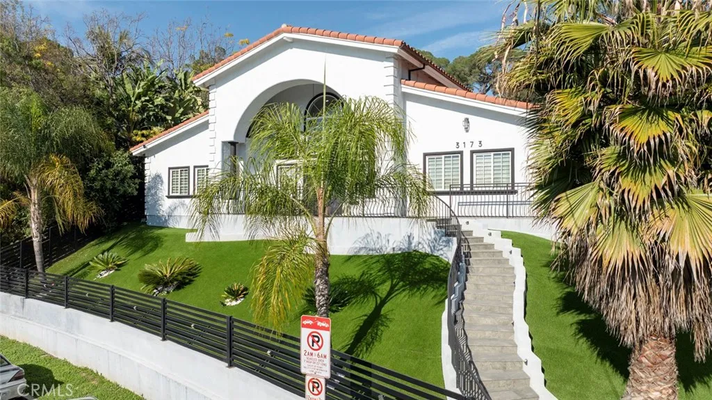 3173 Weldon Avenue, Los Angeles, California 90065 home-pic-2