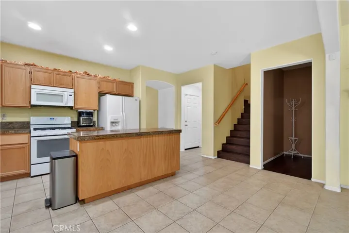 Open Kitchen. Downstairs bedroom.