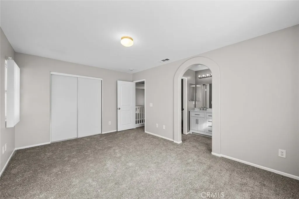 14323 Moon Valley Street, Victorville, California 92394 home-pic-20