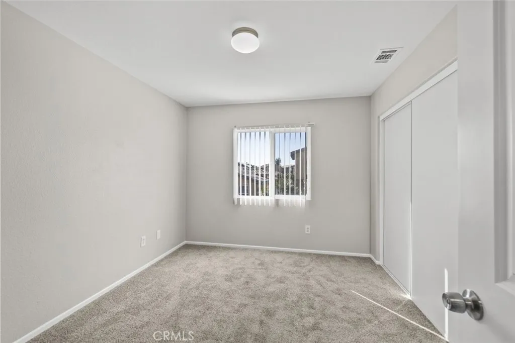 14323 Moon Valley Street, Victorville, California 92394 home-pic-24