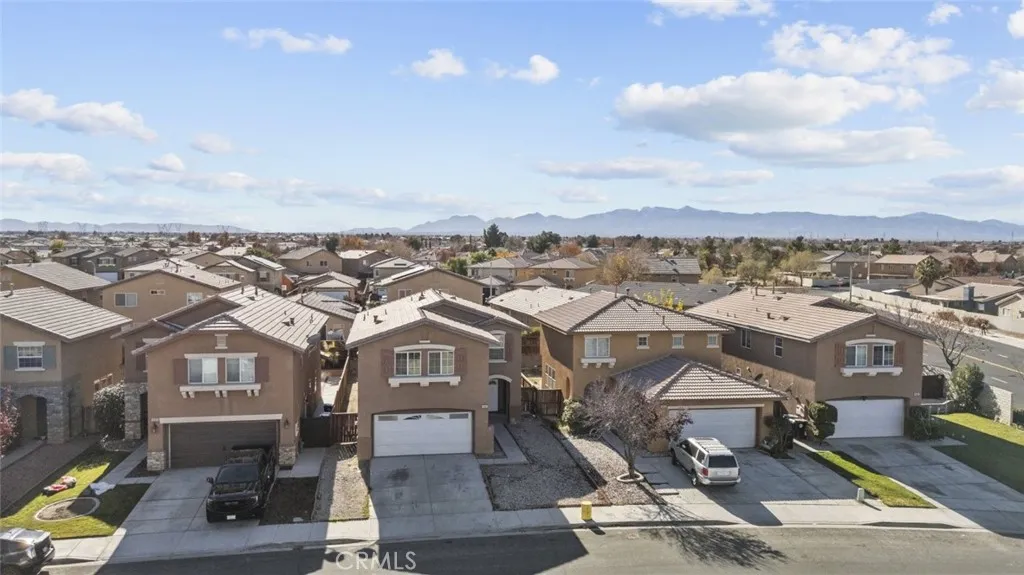14323 Moon Valley Street, Victorville, California 92394 home-pic-37