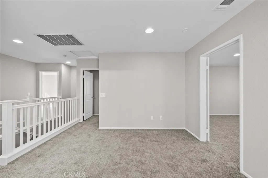 14323 Moon Valley Street, Victorville, California 92394 home-pic-30