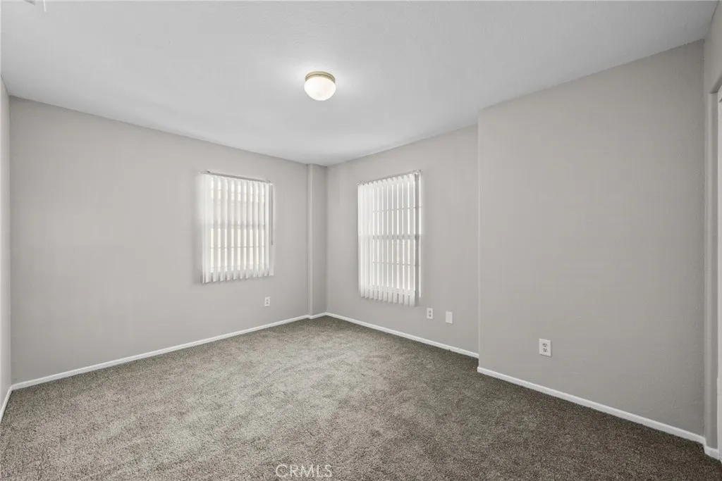 14323 Moon Valley Street, Victorville, California 92394 home-pic-31
