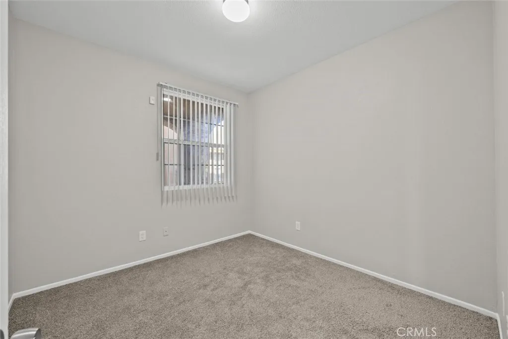 14323 Moon Valley Street, Victorville, California 92394 home-pic-14