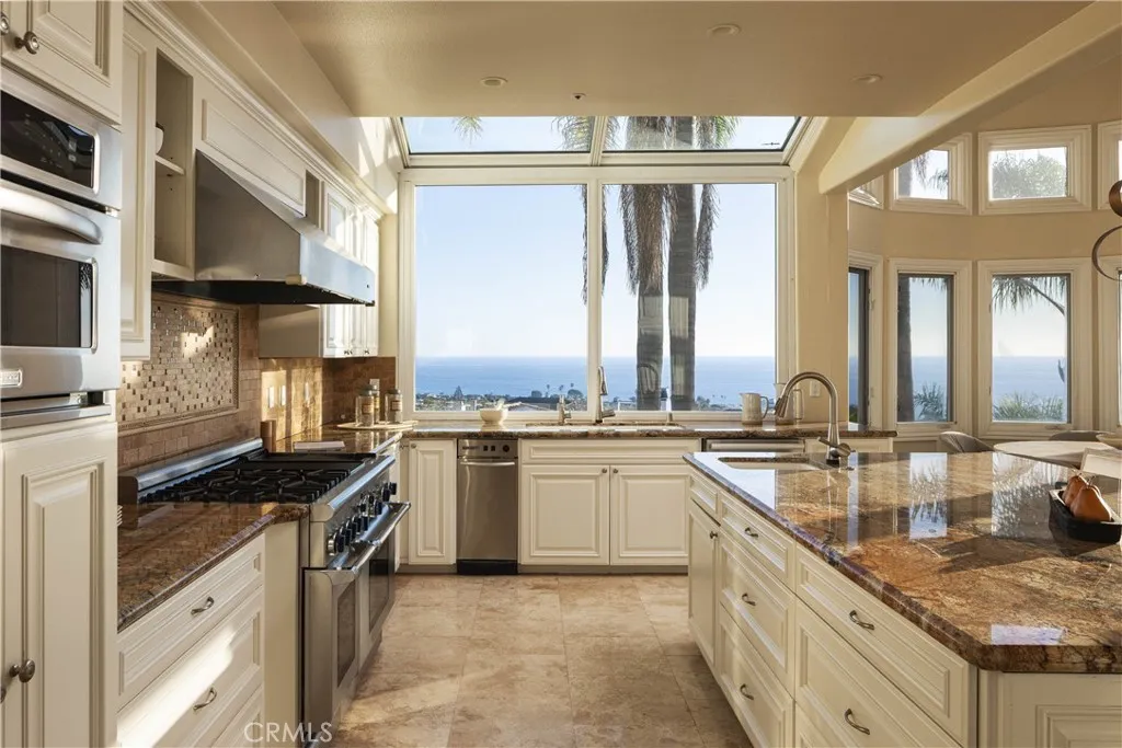 22905 Via Orvieto, Dana Point, California 92629 home-pic-15