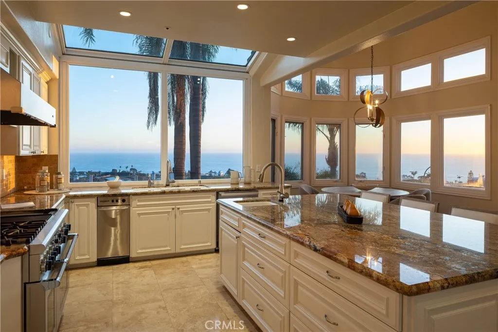 22905 Via Orvieto, Dana Point, California 92629 home-pic-16