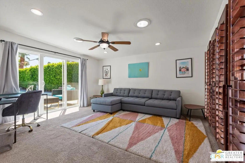 1955 S Yucca Place, Palm Springs, California 92264 home-pic-30