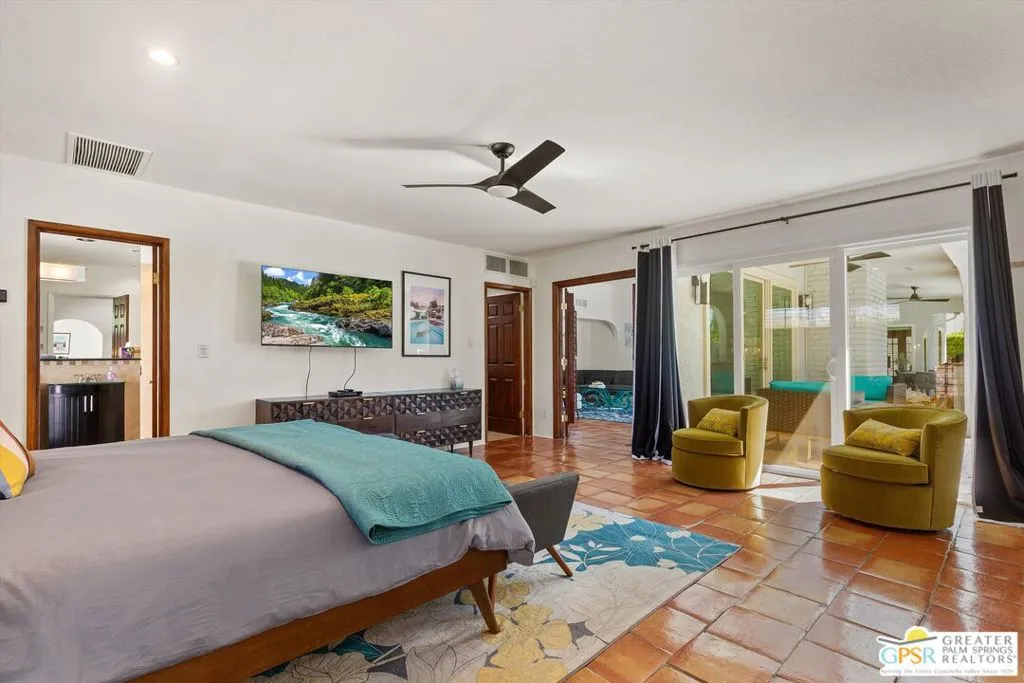 1955 S Yucca Place, Palm Springs, California 92264 home-pic-27