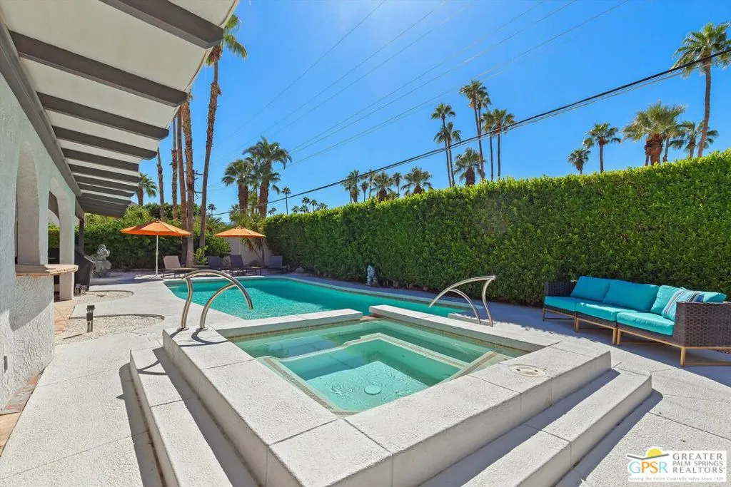 1955 S Yucca Place, Palm Springs, California 92264 home-pic-33