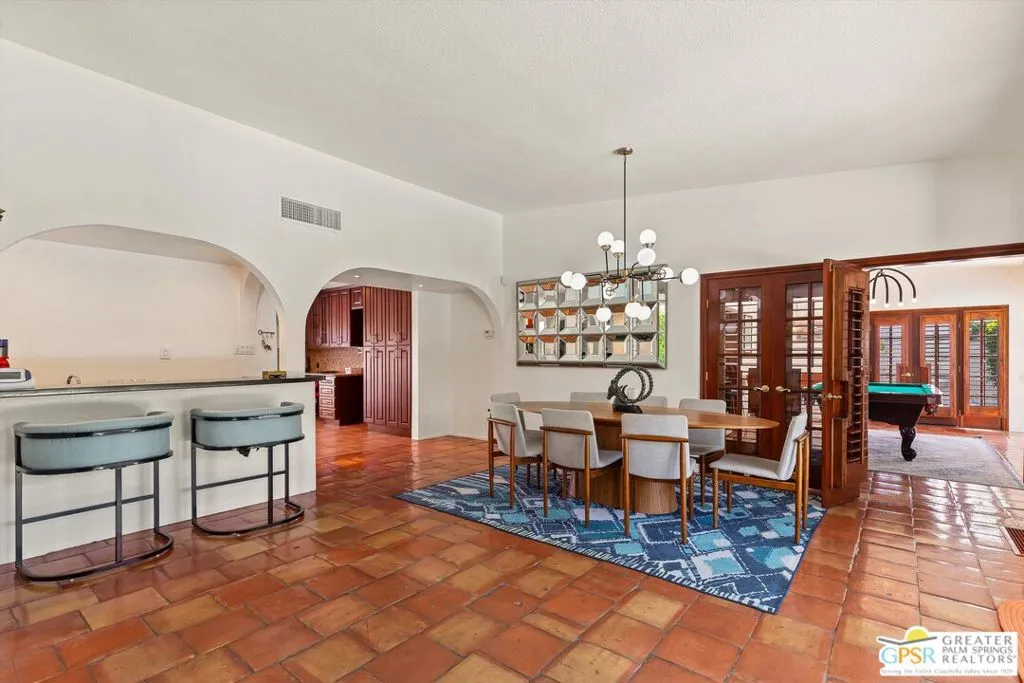 1955 S Yucca Place, Palm Springs, California 92264 home-pic-18