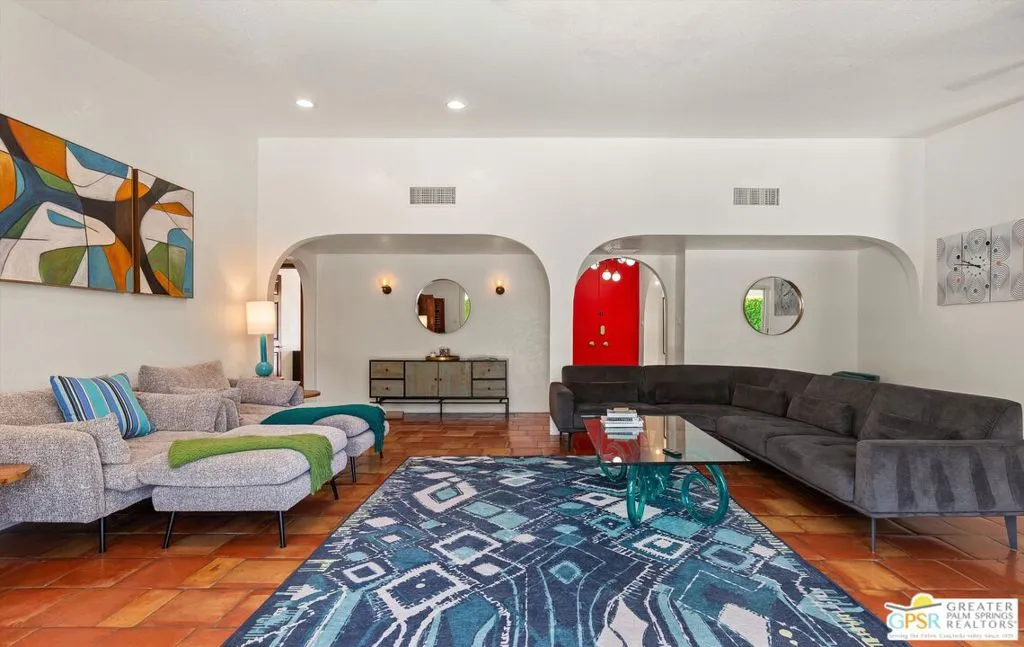 1955 S Yucca Place, Palm Springs, California 92264 home-pic-7