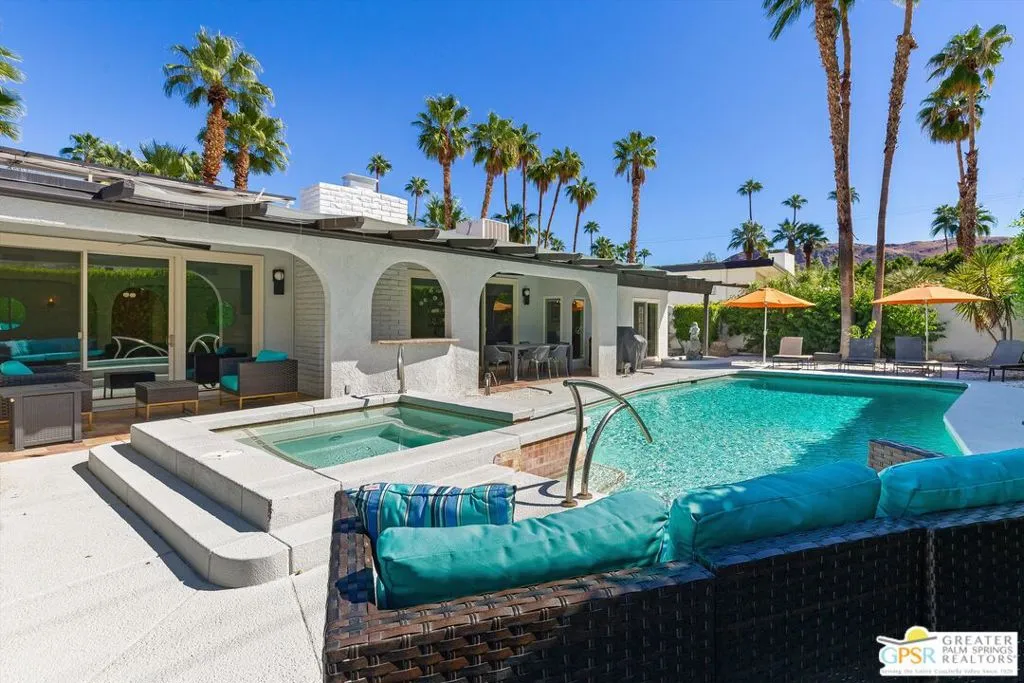 1955 S Yucca Place, Palm Springs, California 92264 home-pic-35