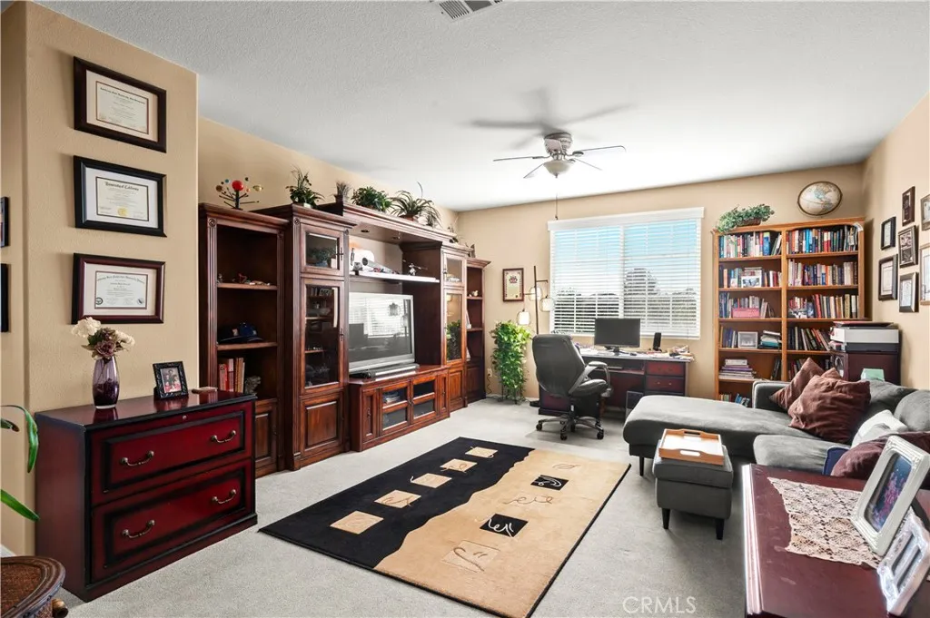 18566 Hawkhill, Perris, California 92570 home-pic-28