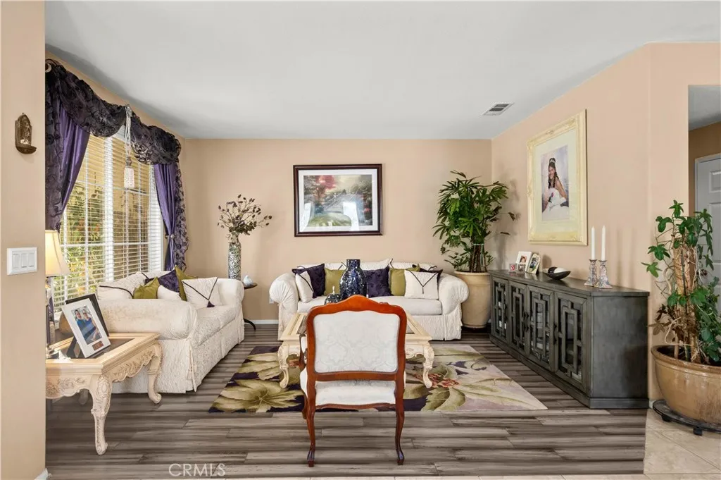 18566 Hawkhill, Perris, California 92570 home-pic-8