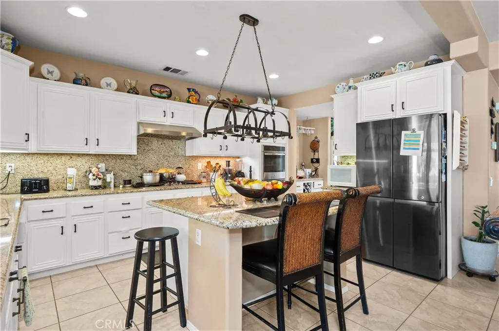 18566 Hawkhill, Perris, California 92570 home-pic-17