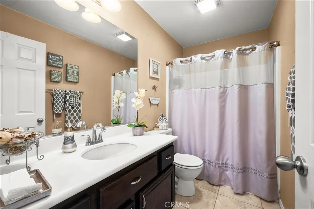 18566 Hawkhill, Perris, California 92570 home-pic-19