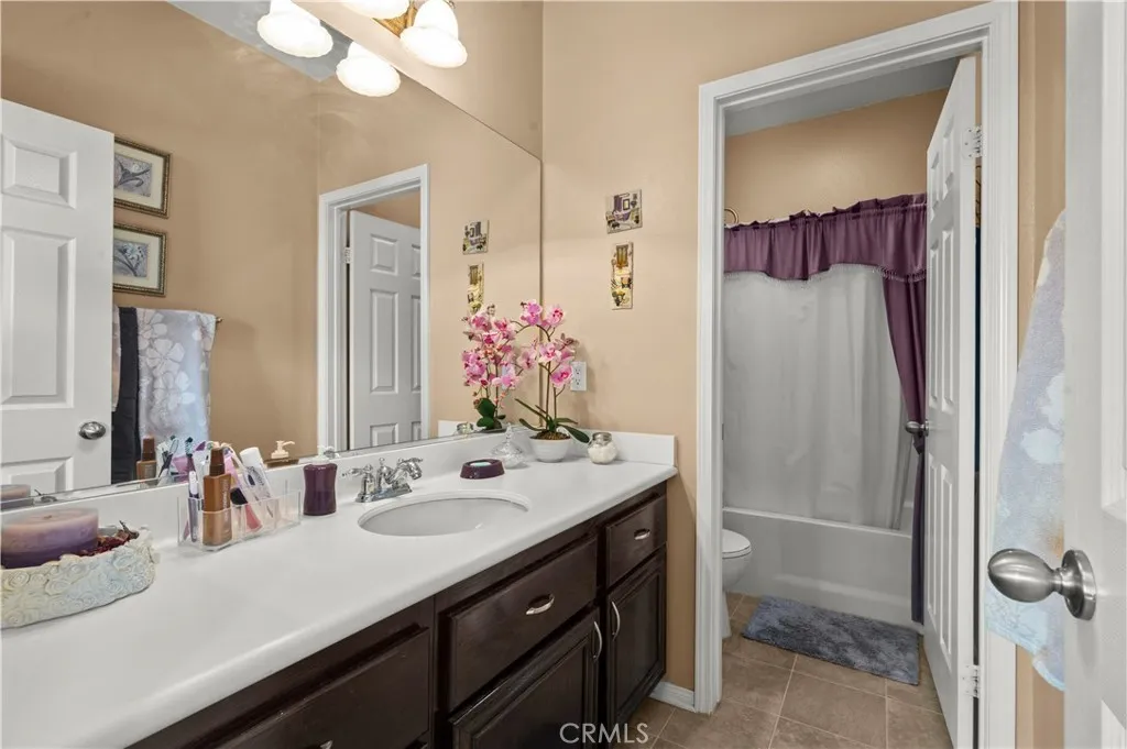 18566 Hawkhill, Perris, California 92570 home-pic-33